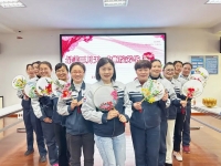 东风十里，不如你笑容！致最美的你们