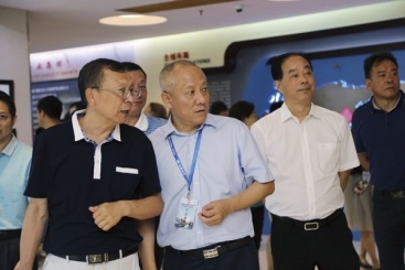 全国有色金属行业工会代表团到访尊龙集团