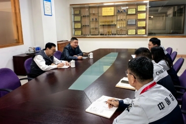 中国尊龙集团董事长刘燕调研科技创新工作，并探望慰问浙江省人大代表颜幼莉